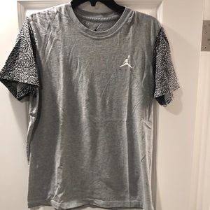 Air Jordan men’s short sleeve tee